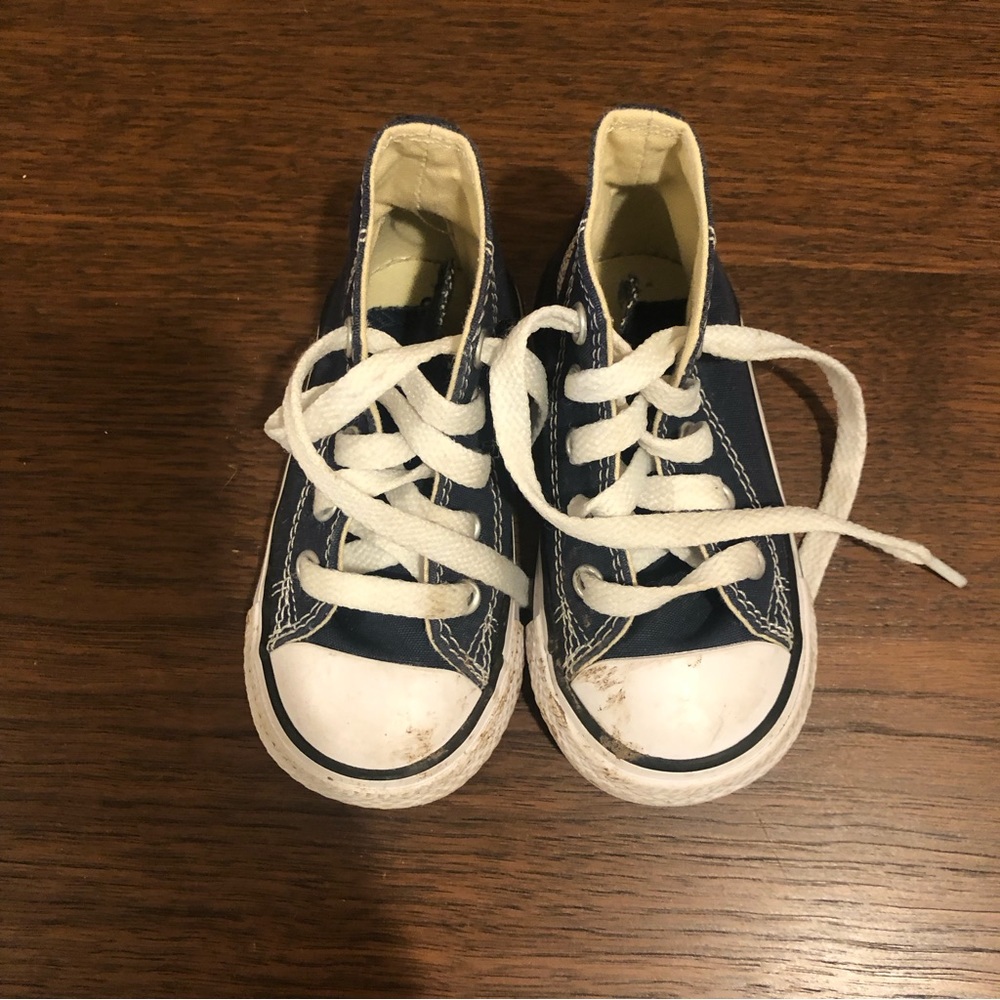 Toddler converse high tops in blue size 5